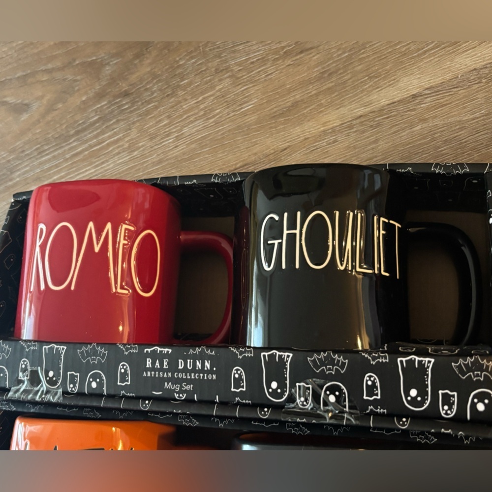 Rae Dunn Halloween Mug Set - Picture 3 of 3